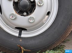 2013款 2.7L 手动 汽油高级升级版 23座
