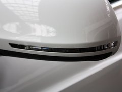 奥迪Q3 2013款 2.0T 35 TFSI quattro舒适型 5座