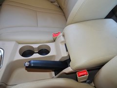 2013款 2.0L 手动尊贵型