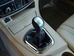 2013款 2.0L 手动尊贵型