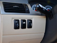 2013款 2.0L 手动尊贵型