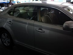 2013款 2.0L 手动舒适型