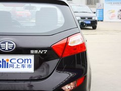 2013款 1.3L 手动 豪华型