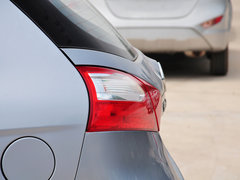 2013款 1.3L 手动 豪华型