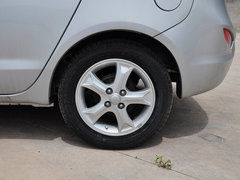 2013款 1.3L 手动 尊贵型