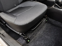 2013款 1.3L 手动 尊贵型