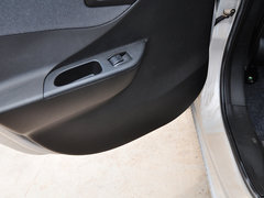 2013款 1.3L 手动 尊贵型