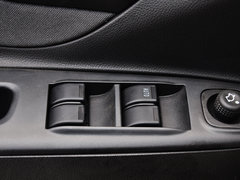 2013款 1.3L 手动 尊贵型