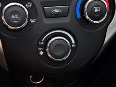 2013款 1.3L 手动 尊贵型