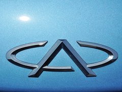 2013款 1.0L 手动 快乐版