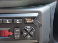 2013款 1.0L 手动 快乐版