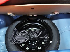 2013款 1.0L 手动 快乐版