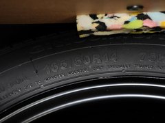 2013款 1.0L 手动 快乐版