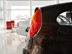 2013款 1.0L 手动 快乐版