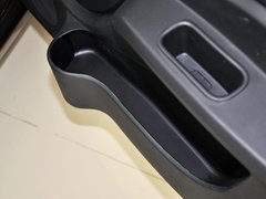 2013款 1.0L 手动 快乐版