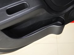2013款 1.0L 手动 快乐版