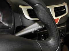 2013款 1.0L 手动 快乐版