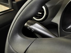 2013款 1.0L 手动 快乐版