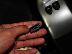 2013款 1.0L 手动 快乐版