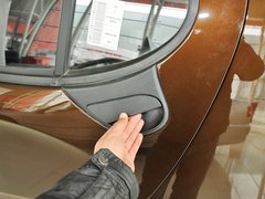 2013款 1.0L 手动 快乐版