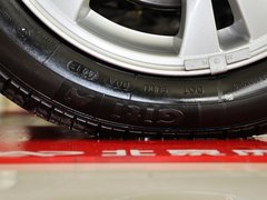 2013款 1.0L 手动 快乐版
