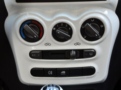 2013款 1.0L 手动 活力版