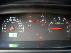 2007款 2.4L 手动 金色之旅标准9座4G64S4M