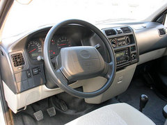 2007款 2.4L 手动 金色之旅标准9座4G64S4M