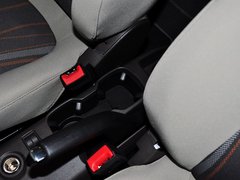 2013款 三厢 1.4L 自动 时尚天窗版