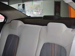 2013款 三厢 1.4L 自动 时尚天窗版