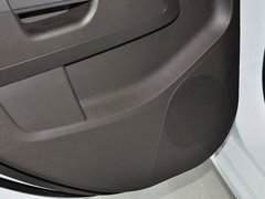 2013款 三厢 1.4L 自动 时尚天窗版