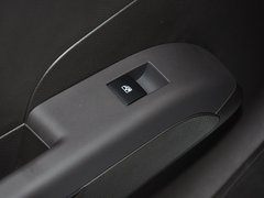 2013款 三厢 1.4L 自动 时尚天窗版
