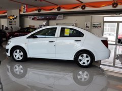 2013款 三厢 1.4L 自动 时尚天窗版