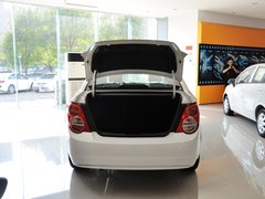 2013款 三厢 1.6 自动 SX