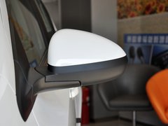 2013款 三厢 1.6 自动 SX