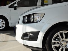 2013款 三厢 1.6 自动 SX