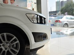 2013款 三厢 1.6 自动 SX