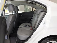 2013款 三厢 1.6 自动 SX