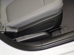 2013款 三厢 1.6 自动 SX