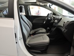 2013款 三厢 1.6 自动 SX