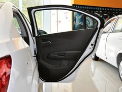 2013款 三厢 1.6 自动 SX