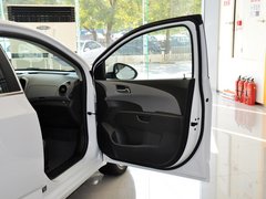 2013款 三厢 1.6 自动 SX