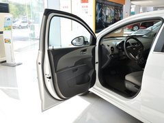 2013款 三厢 1.6 自动 SX