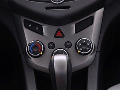 2013款 三厢 1.6 自动 SX