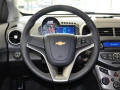 2013款 三厢 1.6 自动 SX