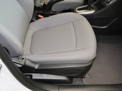 2013款 三厢 1.6 自动 SX