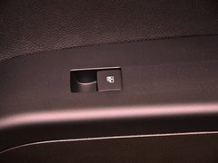 2013款 三厢 1.6 自动 SX