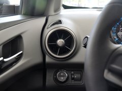 2013款 三厢 1.6 自动 SX