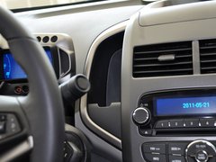 2013款 三厢 1.6 自动 SX