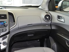 2013款 三厢 1.6 自动 SX